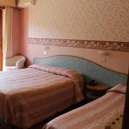 Da Elio 호텔 피에가로